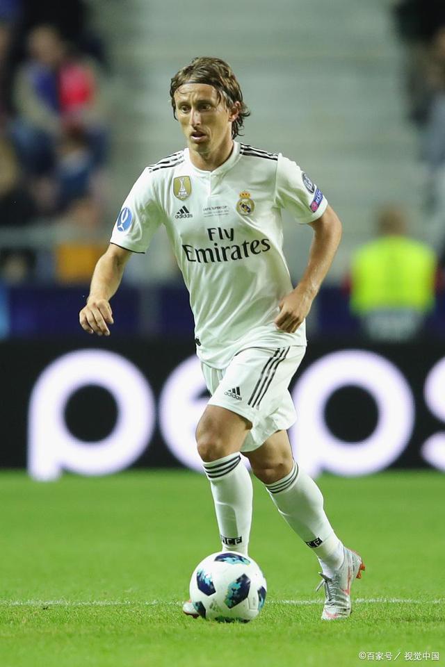 本赛季至今欧洲五大联赛抢断榜：帕利尼亚49次居首