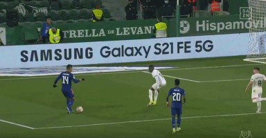 下半场还有机会吗？杨瀚森半场2中0得0分4犯规