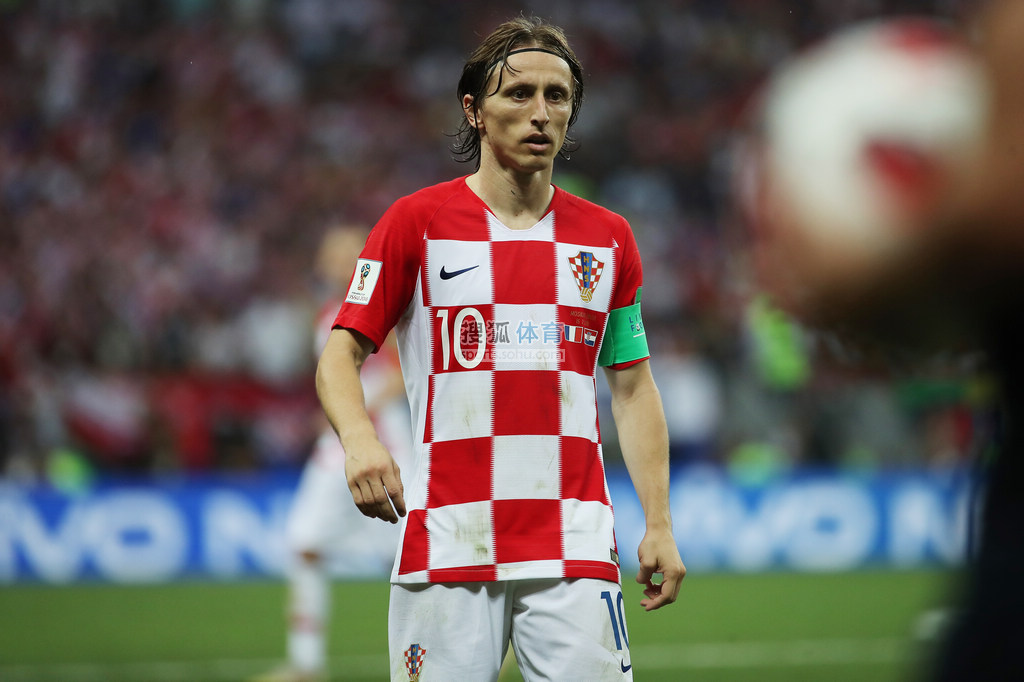 维卡里奥：被球迷嘘一事就此翻篇，本场比赛我们该多拿净胜球